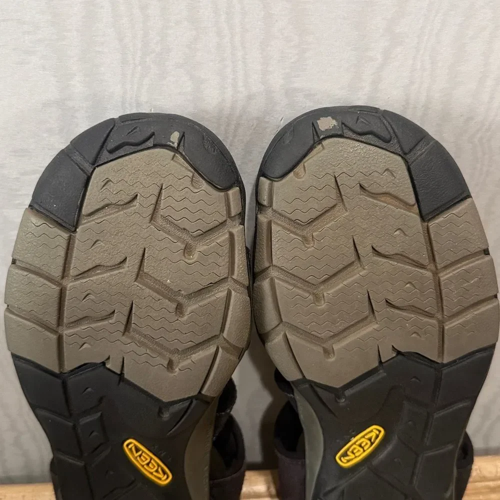 Keen Newport H2 Sandals Men’s Sz 11